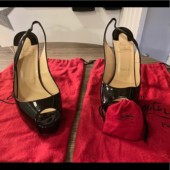 Christian Louboutin Peep Toe Slingback - Picture 2 of 6